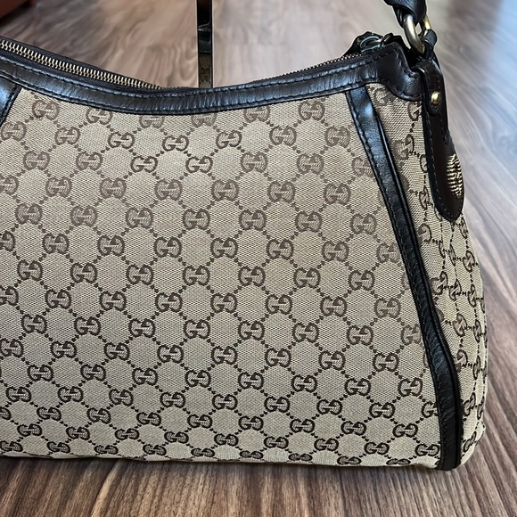 A150 - 💯 % authentic Gucci shoulder bag - Picture 6 of 16